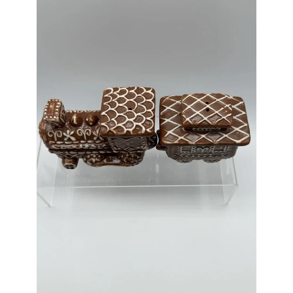 Pottery Barn Retired Gingerbread Stoneware Train Salt & Pepper Shakers Set of 2